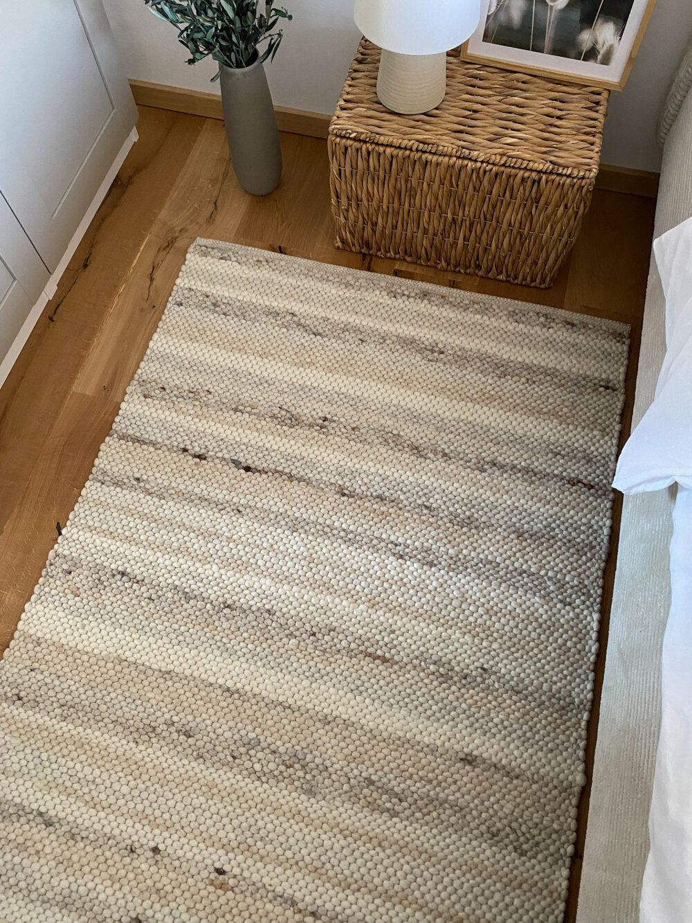 Wollteppich in hellen Naturfarben, Weiß, Beige, Schlamm Dünenartig