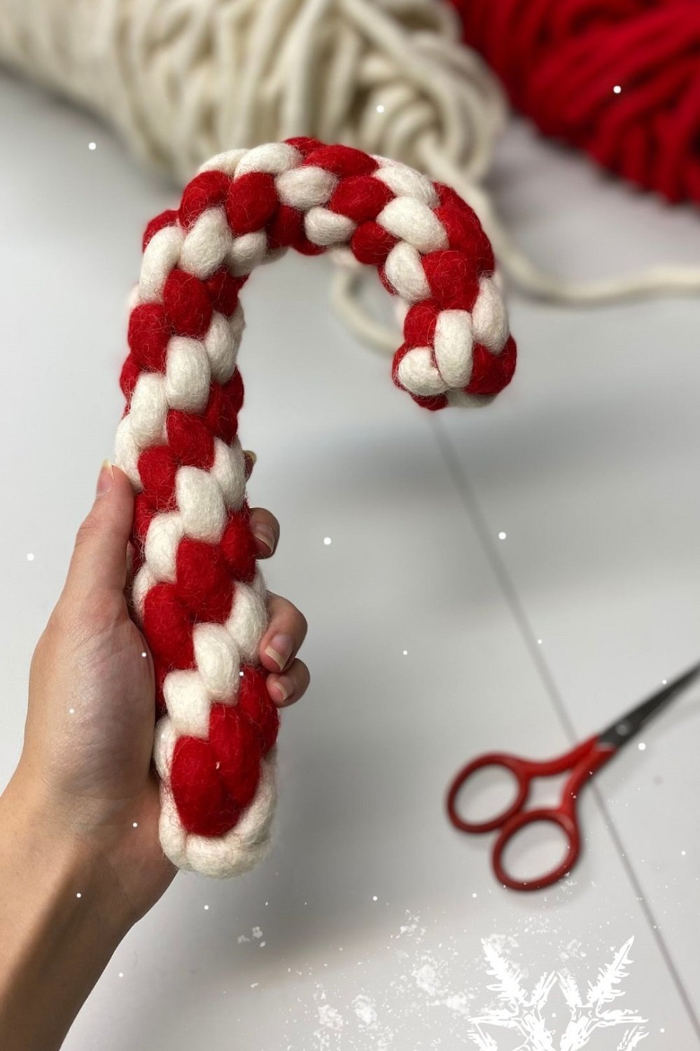 Zuckerstange aus Wolle basteln