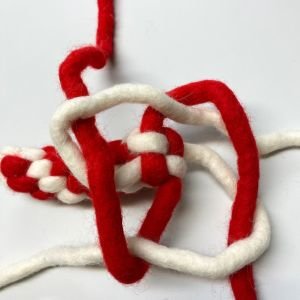 Kronenknoten bis zur gewünschten länge weiderholen